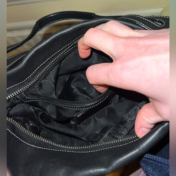 COACH - East West Legacy Handbag F066-1417 - Black Leather (EUC) - Picture 13 of 15